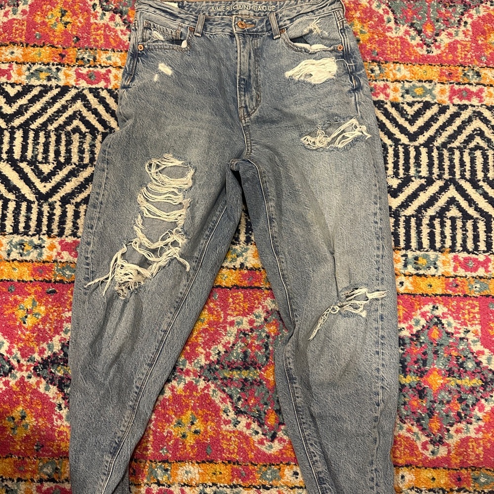 American Eagle Outfitters Light Blue Distressed Jeans